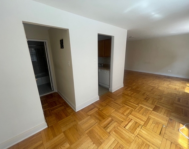 102-20 67th Drive - Photo Thumbnail 12