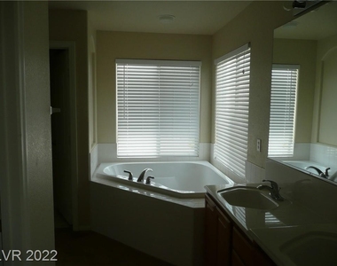 9336 Freedom Heights Avenue - Photo Thumbnail 7