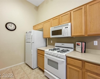 3325 Cactus Shadow Street - Photo Thumbnail 10