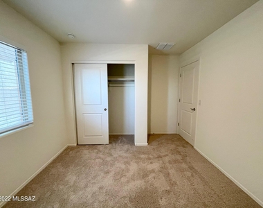 12854 N Peony Drive - Photo Thumbnail 29