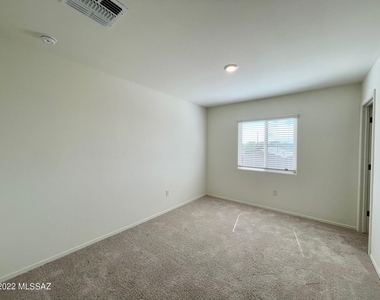 12854 N Peony Drive - Photo Thumbnail 28