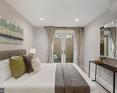 1310 Vermont Ave Nw #2 - Photo Thumbnail 7