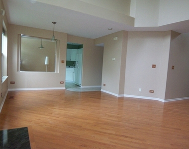 930 Charlela Lane - Photo Thumbnail 4