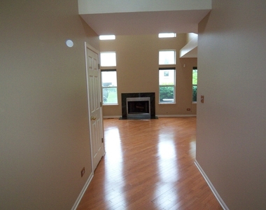 930 Charlela Lane - Photo Thumbnail 1