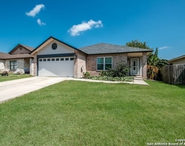 8021 Coral Meadow Dr - Photo Thumbnail 1