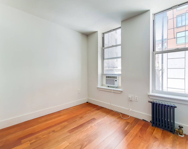 163 Ludlow St - Photo Thumbnail 0