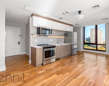 31 Debevoise Street - Photo Thumbnail 3
