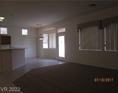 10816 Clarion Lane - Photo Thumbnail 5