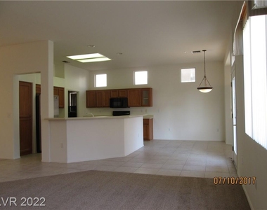 10816 Clarion Lane - Photo Thumbnail 12