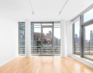 554 West 54th Street - Photo Thumbnail 14