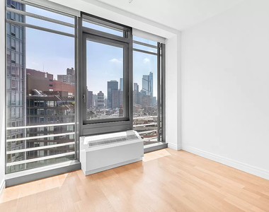 554 West 54th Street - Photo Thumbnail 8