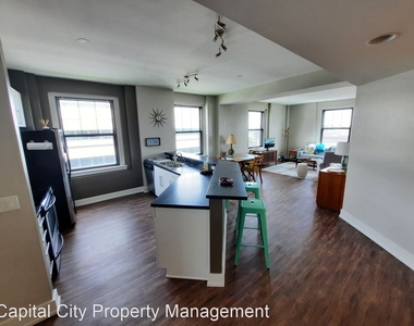 400 Walnut St Unit 1004 - Photo Thumbnail 0