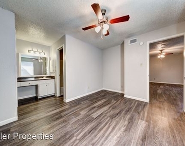 2406 Bluebonnet Ln #304 - Photo Thumbnail 5