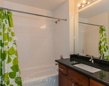 1134 W Granville Ave Unit 815 - Photo Thumbnail 12