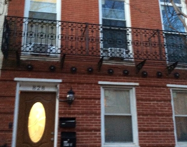 828 Hollins St 3 - Photo Thumbnail 5