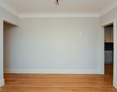 2323 N. Rockwell, Unit 4c - Photo Thumbnail 9