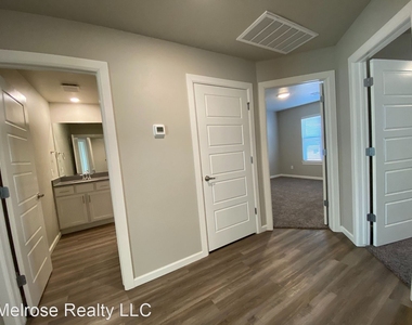 2641 Cedar Tree Road Unit A - Photo Thumbnail 21