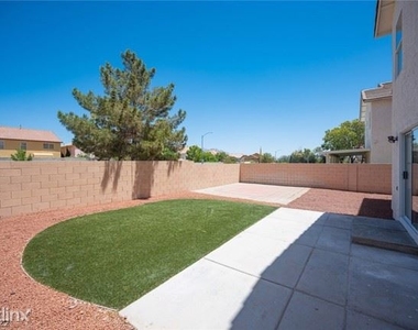 8428 Twinkling Topaz Avenue - Photo Thumbnail 46