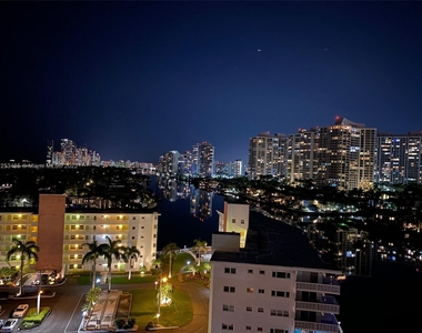 3161 S Ocean Dr - Photo Thumbnail 0