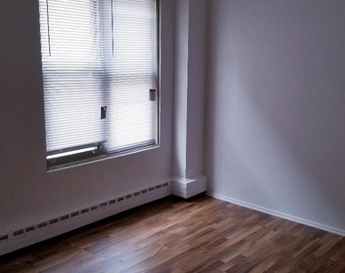 2630 W Berwyn Avenue - Photo Thumbnail 4