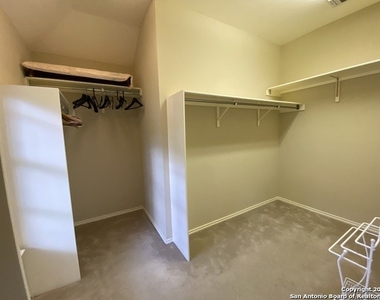 1604 Canyon Oak - Photo Thumbnail 29