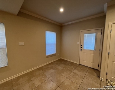 6019 Karly Way - Photo Thumbnail 5