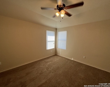 6019 Karly Way - Photo Thumbnail 12