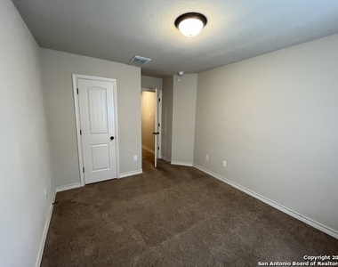 6530 Marcel Way - Photo Thumbnail 19