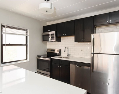 6007 N. Kenmore, Unit 104 - Photo Thumbnail 4