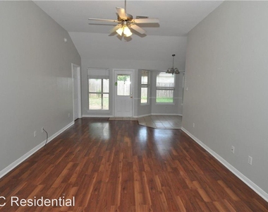 106 Meadowlark Cir - Photo Thumbnail 3