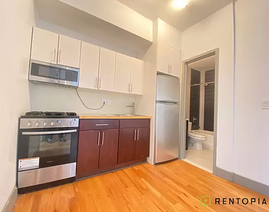 24 Havemeyer Street - Photo Thumbnail 2
