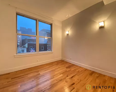 24 Havemeyer Street - Photo Thumbnail 5
