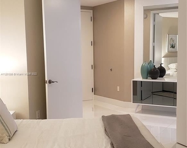 15811 Collins Ave Apt 1903 - Photo Thumbnail 7