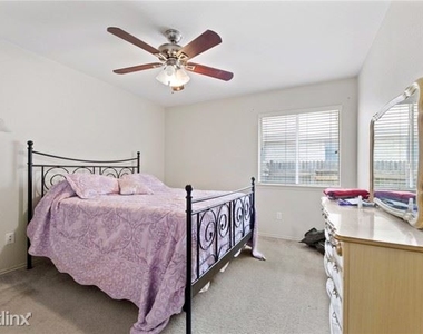 2232 Pearson Way - Photo Thumbnail 17