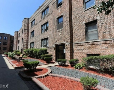 3728 N. Pine Grove, Unit 2w - Photo Thumbnail 0