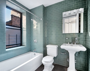 157 East 81st Street - Photo Thumbnail 9