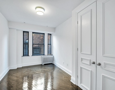 157 East 81st Street - Photo Thumbnail 8