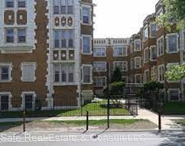 7600 S. South Shore Drive - Photo Thumbnail 9