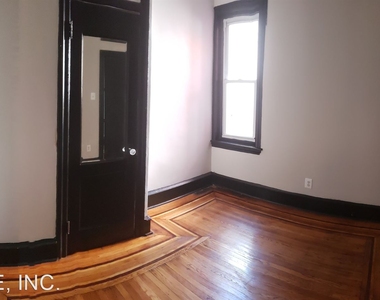 5923 Cobbs Creek Pkwy - Photo Thumbnail 1