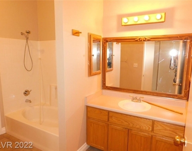 7201 Indian Creek Lane - Photo Thumbnail 9