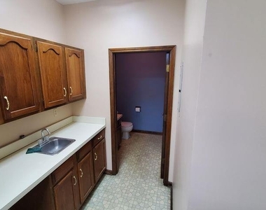 2900 Moss St Unit A - Photo Thumbnail 1