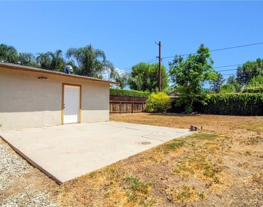 22712 Dolorosa Street - Photo Thumbnail 17