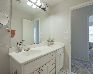 6625 Nw 135th Street - Photo Thumbnail 26