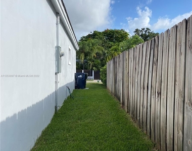 6327 Sw 44th St - Photo Thumbnail 15