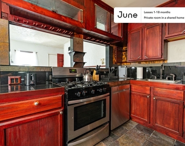 3922 North Ashland Avenue - Photo Thumbnail 14