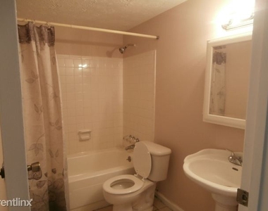 1310 Louisville Rd Apt 17 - Photo Thumbnail 9