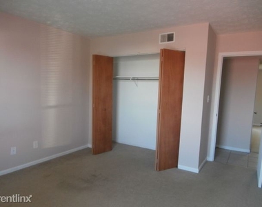 1310 Louisville Rd Apt 17 - Photo Thumbnail 16