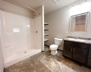 806 Justus Ave Unit 1 - Photo Thumbnail 9