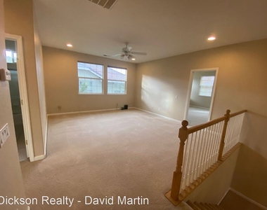 2847 Falcon Ridge Dr - Photo Thumbnail 17