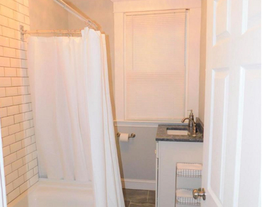 4811 Norwood Ave Apt 1 - Photo Thumbnail 9